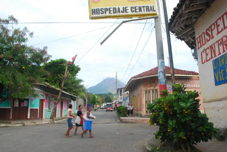 A street in Moyogalpa with Concepción volcano in the distance